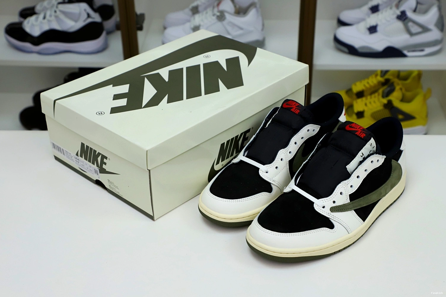 1 LOW NIKE TRAVIS X OG AIR “Olive” SCOTT JORDAN 0306